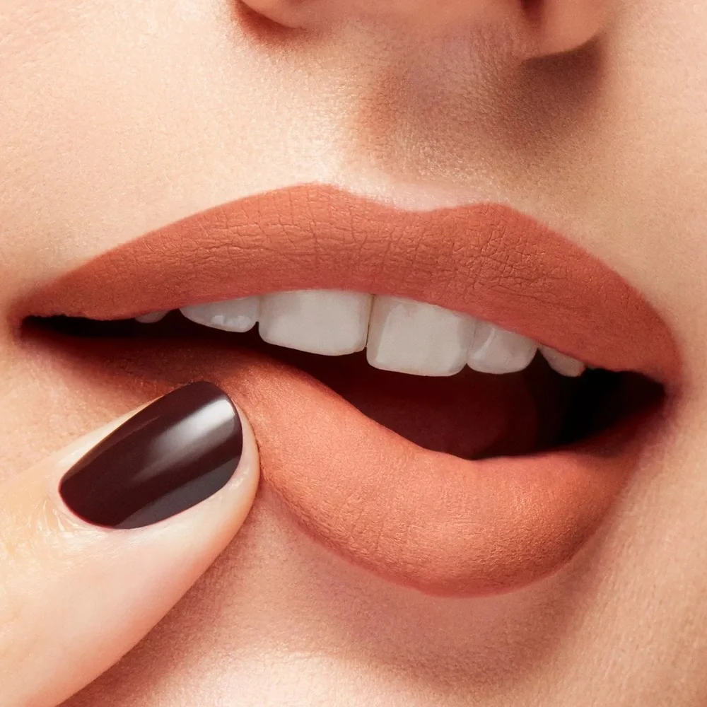 MAC NIB Locked Kiss 24‎ HR Lipstick 68 Teaser